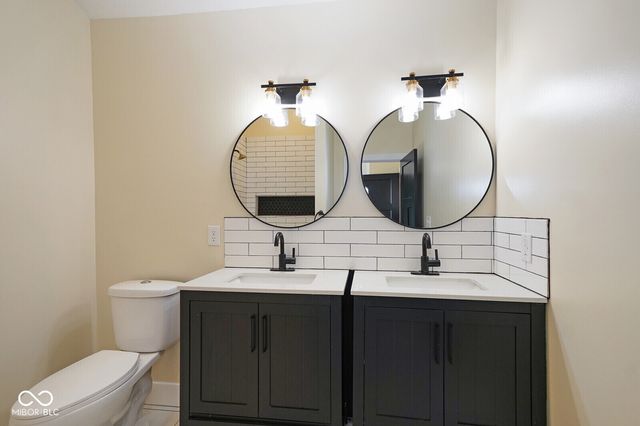 1852 Singleton Street, Indianapolis, IN 46203