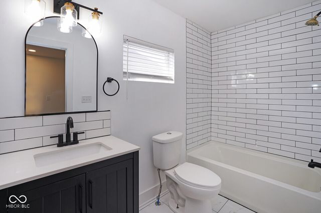 1852 Singleton Street, Indianapolis, IN 46203