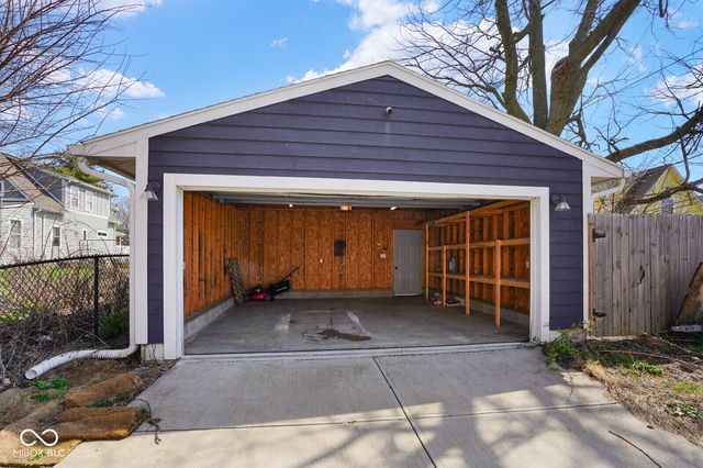 1852 Singleton Street, Indianapolis, IN 46203