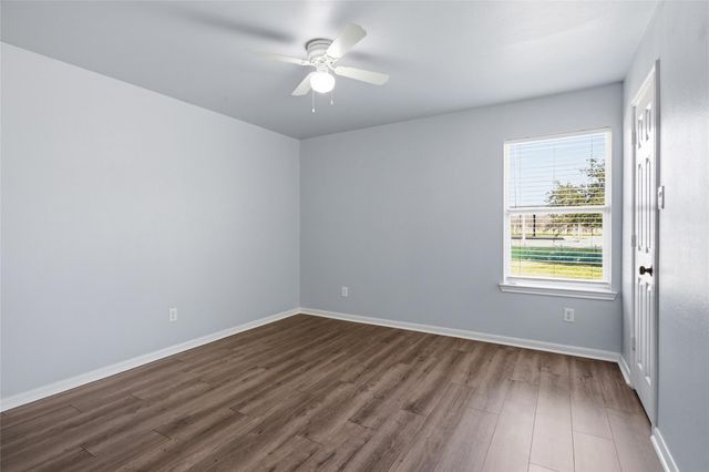 3141 Cr 81, Rosharon, TX 77583