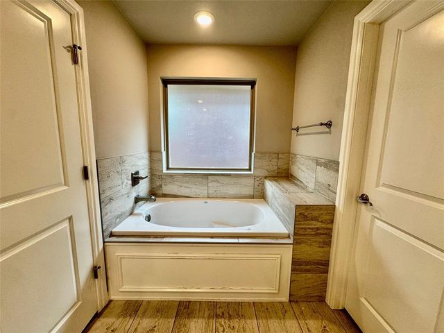 8332 Rainier Street, Edmond, OK 73034