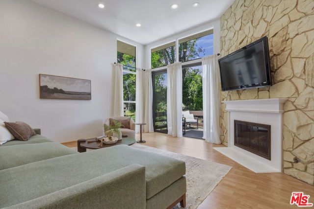 9000 Vanalden Avenue 123, Northridge (los Angeles), CA 91324