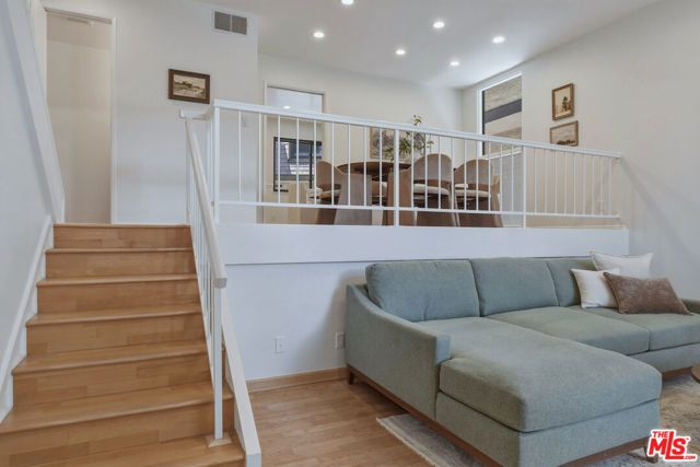 9000 Vanalden Avenue 123, Northridge (los Angeles), CA 91324