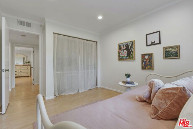 9000 Vanalden Avenue 123, Northridge (los Angeles), CA 91324