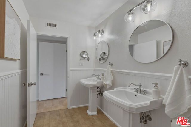 9000 Vanalden Avenue 123, Northridge (los Angeles), CA 91324