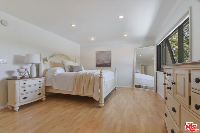 9000 Vanalden Avenue 123, Northridge (los Angeles), CA 91324