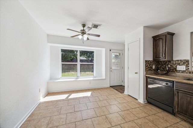 4010 Cary Creek Drive, Baytown, TX 77521
