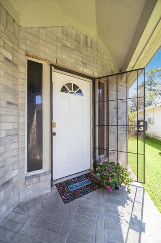4010 Cary Creek Drive, Baytown, TX 77521