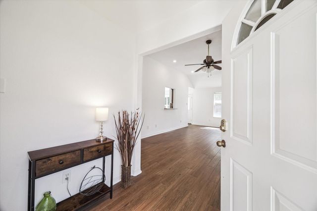 4010 Cary Creek Drive, Baytown, TX 77521