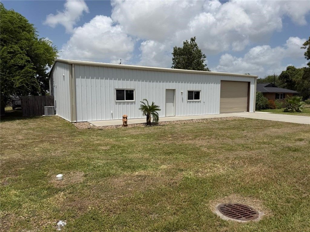 163 Sunset, Ingleside on the Bay, TX 78362 — photo 2