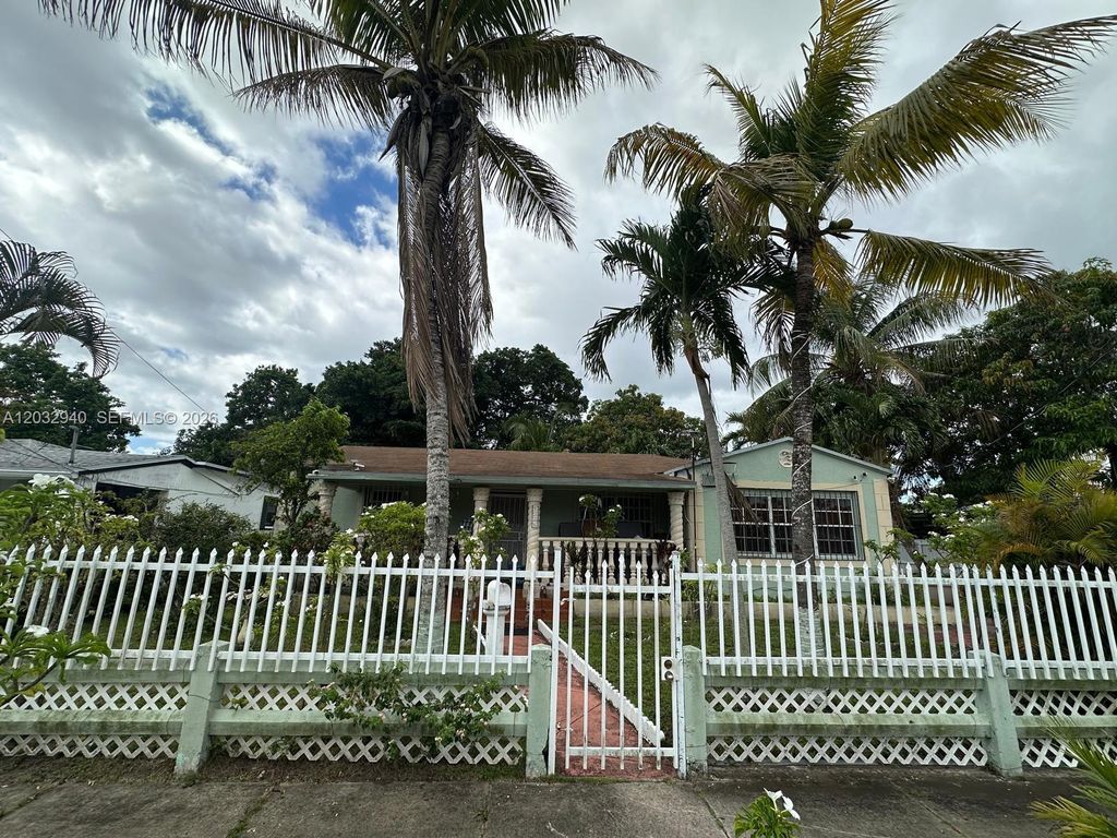 1376 NW 45th Street, Miami, FL 33142