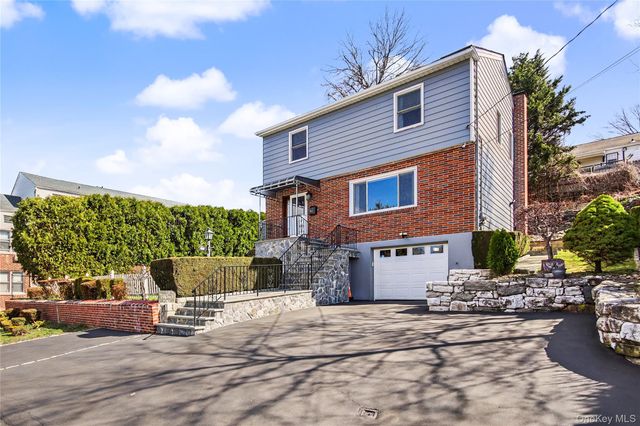 14 Emerald Place, Yonkers, NY 10703