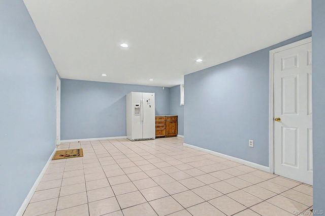 14 Emerald Place, Yonkers, NY 10703