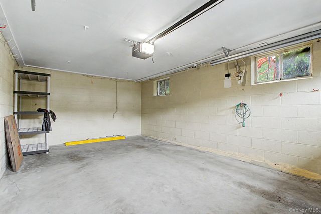 14 Emerald Place, Yonkers, NY 10703