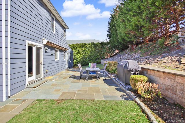 14 Emerald Place, Yonkers, NY 10703