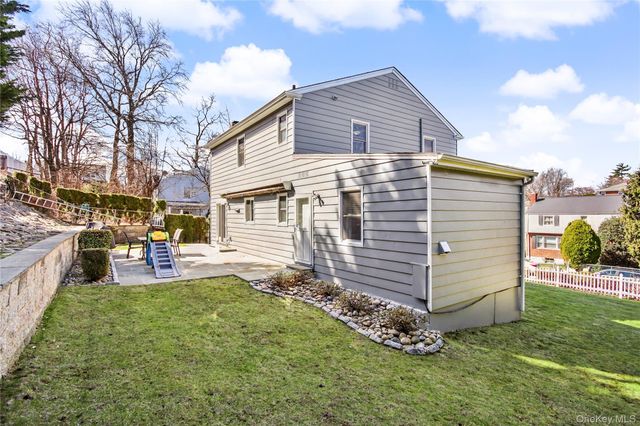 14 Emerald Place, Yonkers, NY 10703