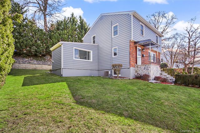 14 Emerald Place, Yonkers, NY 10703