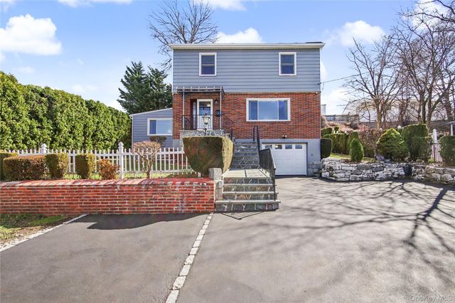 14 Emerald Place, Yonkers, NY 10703