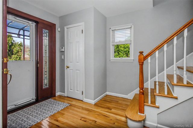 14 Emerald Place, Yonkers, NY 10703