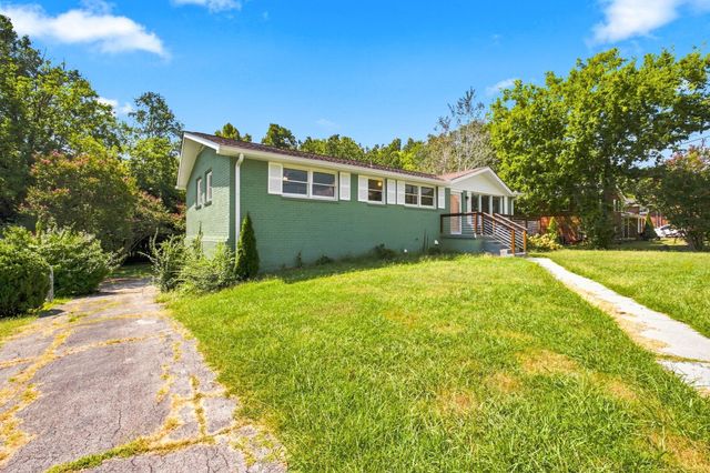 1614 Shady Cir, Lebanon, TN 37087