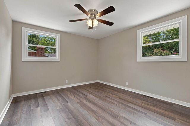 1614 Shady Cir, Lebanon, TN 37087