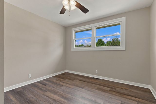 1614 Shady Cir, Lebanon, TN 37087