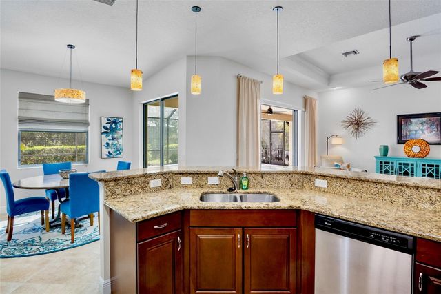 7608 RIO BELLA, Bradenton, FL 34201