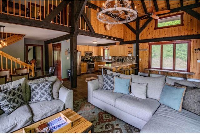 60 Bowlsville S Road, Mount Holly, VT 05758