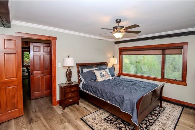 60 Bowlsville S Road, Mount Holly, VT 05758
