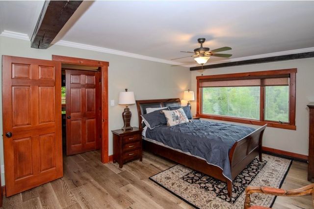 60 Bowlsville S Road, Mount Holly, VT 05758