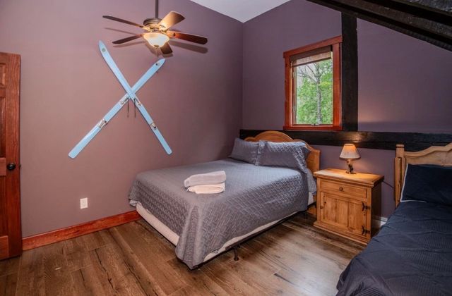 60 Bowlsville S Road, Mount Holly, VT 05758