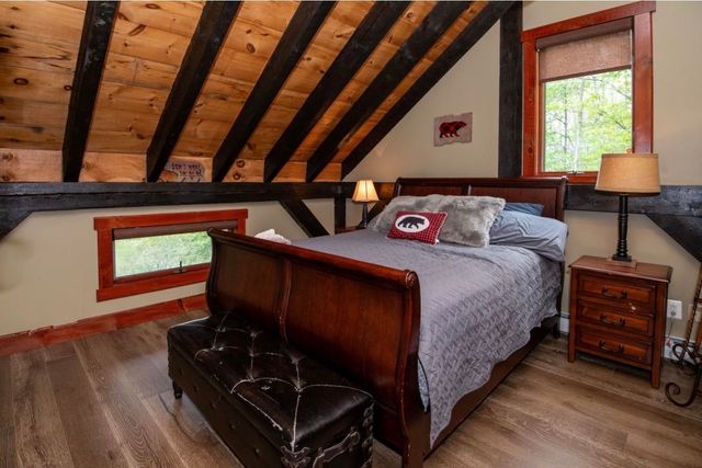60 Bowlsville S Road, Mount Holly, VT 05758