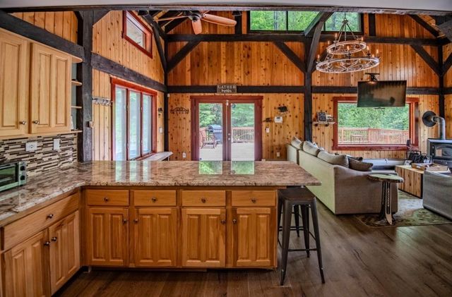 60 Bowlsville S Road, Mount Holly, VT 05758