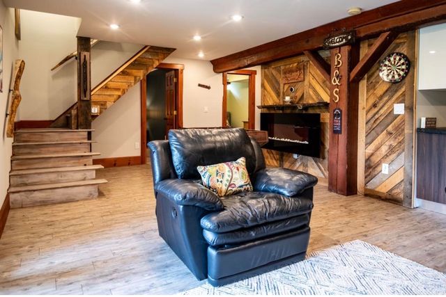 60 Bowlsville S Road, Mount Holly, VT 05758