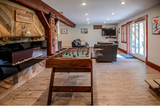 60 Bowlsville S Road, Mount Holly, VT 05758