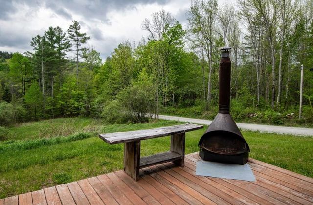 60 Bowlsville S Road, Mount Holly, VT 05758