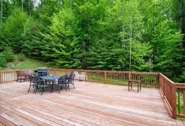 60 Bowlsville S Road, Mount Holly, VT 05758