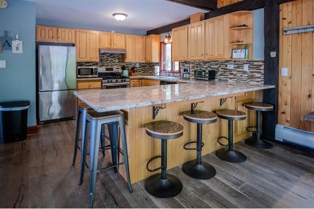 60 Bowlsville S Road, Mount Holly, VT 05758