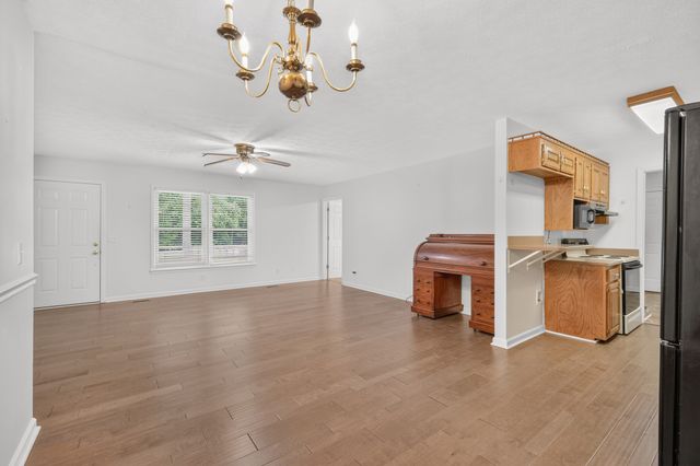 4218 Long Hollow Pike, Goodlettsville, TN 37072