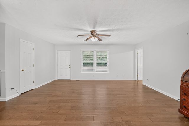 4218 Long Hollow Pike, Goodlettsville, TN 37072
