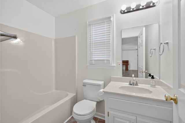 4218 Long Hollow Pike, Goodlettsville, TN 37072