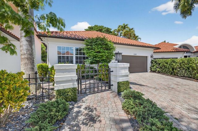 21237 Harrow Court, Boca Raton, FL 33433
