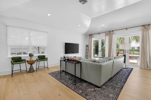 21237 Harrow Court, Boca Raton, FL 33433