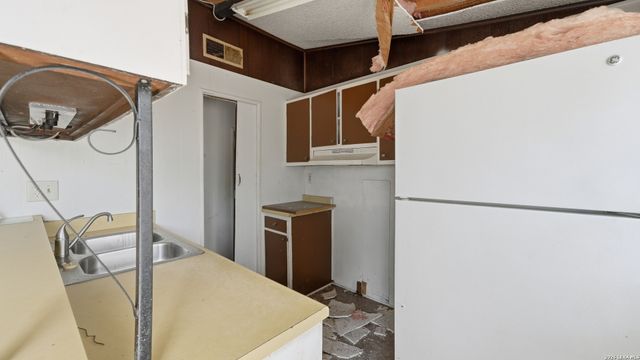 3651 E Ih 10, Seguin, TX 78155