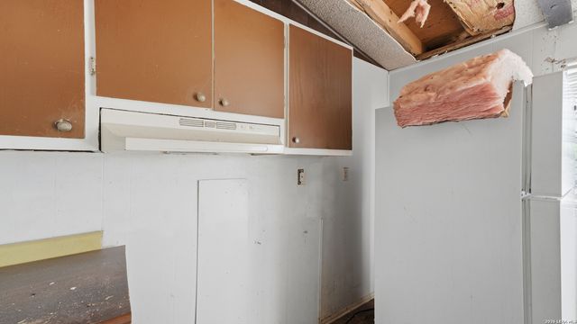 3651 E Ih 10, Seguin, TX 78155