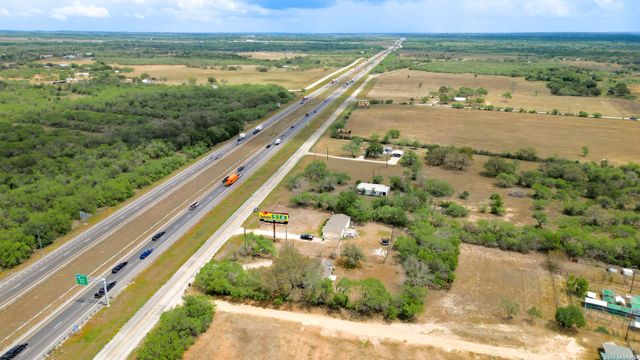 3651 E Ih 10, Seguin, TX 78155