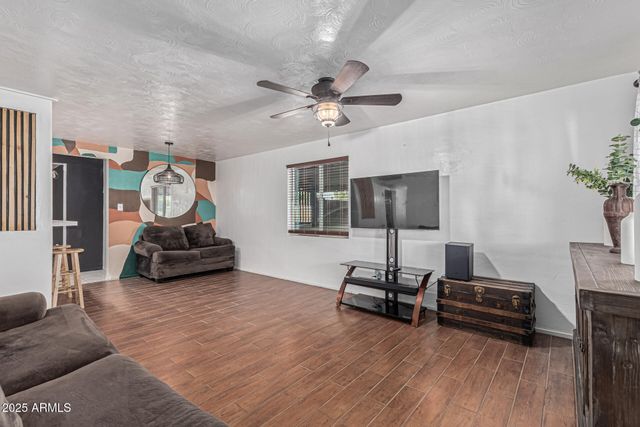 5630 N 30TH Drive, Phoenix, AZ 85017