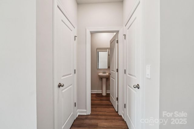 2073 Sunflower Circle, Newton, NC 28658