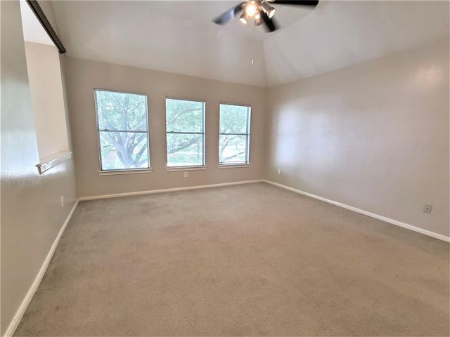 117 S Laguna Pointe Drive, League City, TX 77573