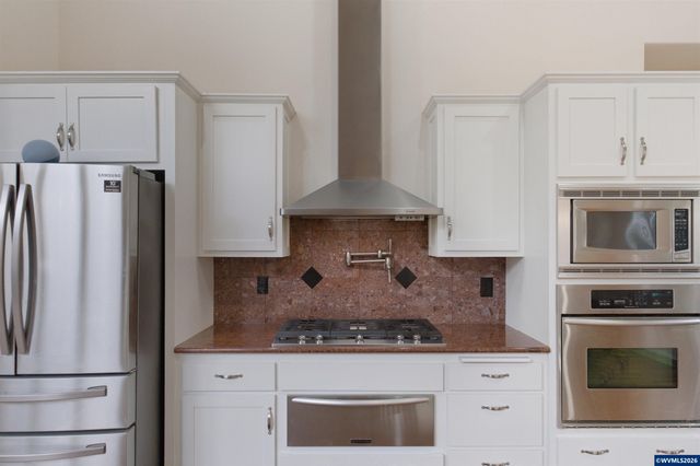 2697 Islander Av NW, Salem, OR 97304